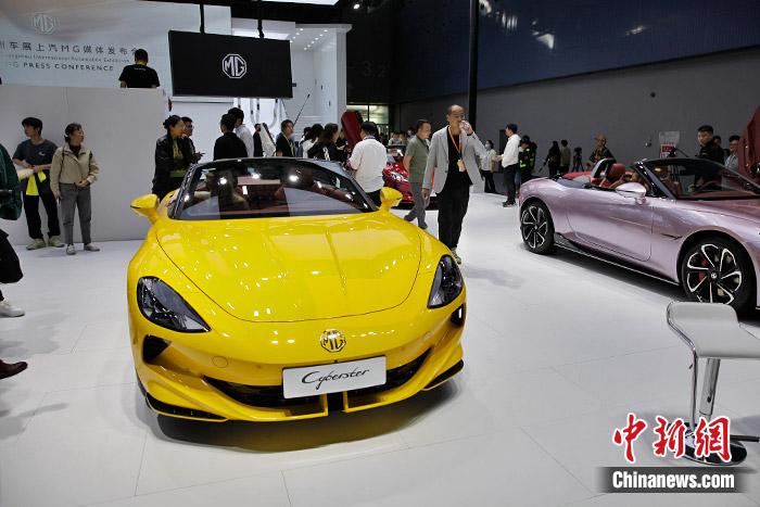 中國品牌新能源跑車。中新財經(jīng)記者 葛成 攝