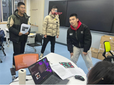 智能無人系統(tǒng)“做中悟”高階項目式課程。校方供圖