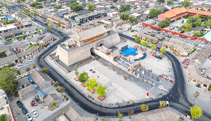 2022年9月8日，石家莊，航拍正定縣正定古城陽和樓與正定歷史文化街。