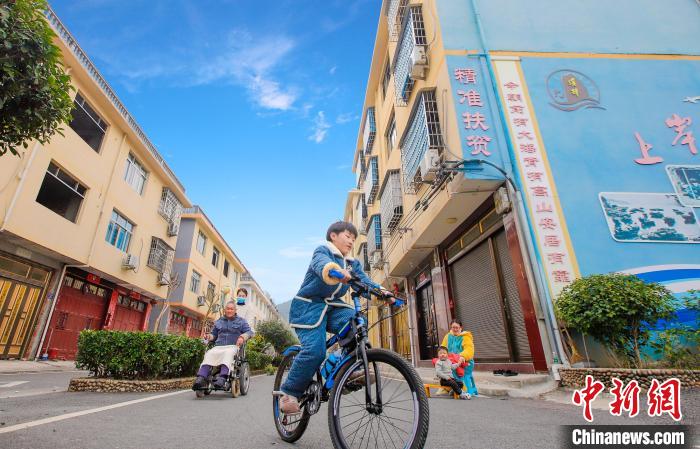 溪邳村一角。　吳慶堂 攝