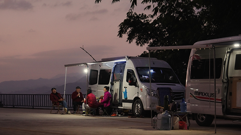 【3】曼海村房車營地。陶思源-攝