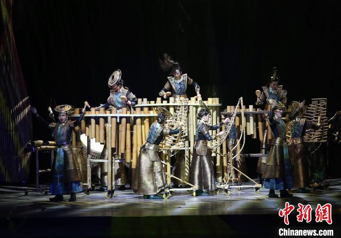 圖為《花腰竹女》演出劇照?！↑S興鴻 攝