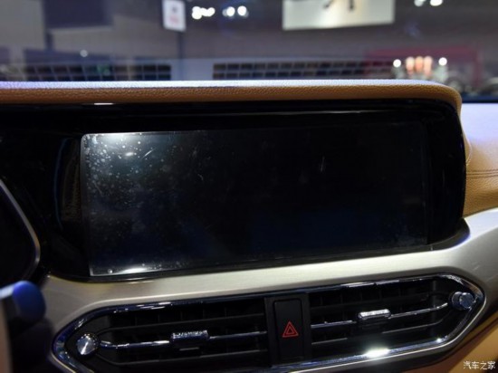 陸風(fēng)汽車 陸風(fēng)榮曜 2020款 1.5GTDI 自動(dòng)智·曜