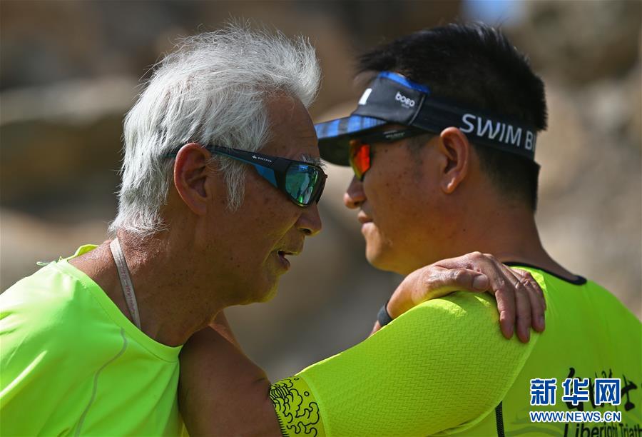 （體育·專(zhuān)題）（10）全民健身——健身“大咖”：年過(guò)古稀 步履不停