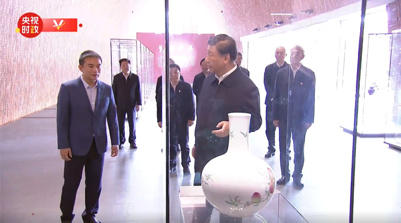 2023年10月11日，習(xí)近平在江西景德鎮(zhèn)考察。（視頻截圖）